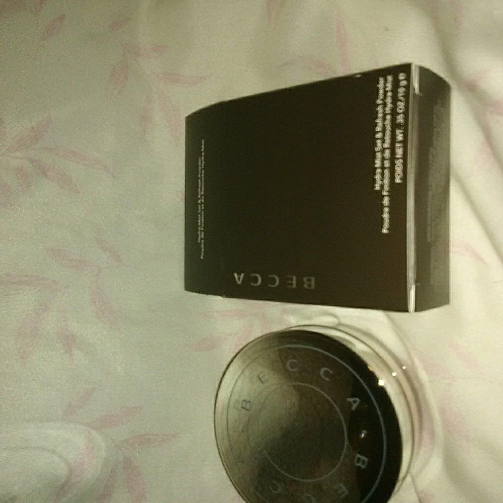 Becca Hydra Mist Powders